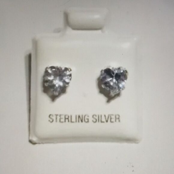 2 Ct. Heart Cut Simulated Diamond Stud Earrings - Picture 1 of 1